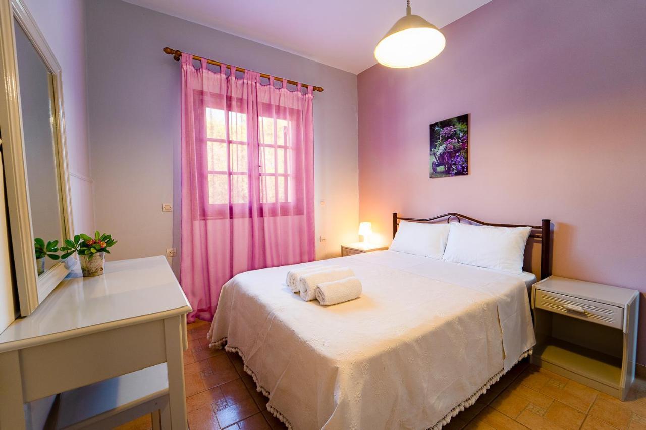 Ionio Holidays Katerina 公寓 Vasilikós